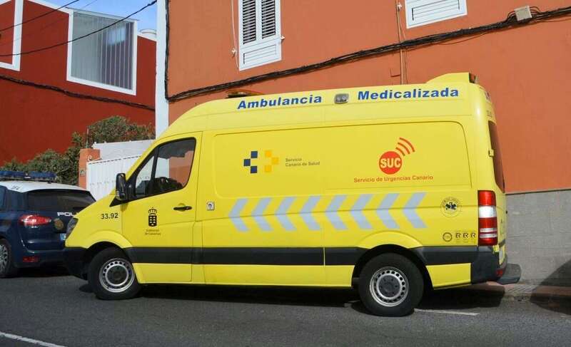 Imagen de achivo de una ambulancia del Servicio de Urgencias Canario (Foto TA)
